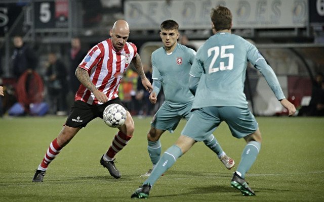 场比赛中展 场比赛中展