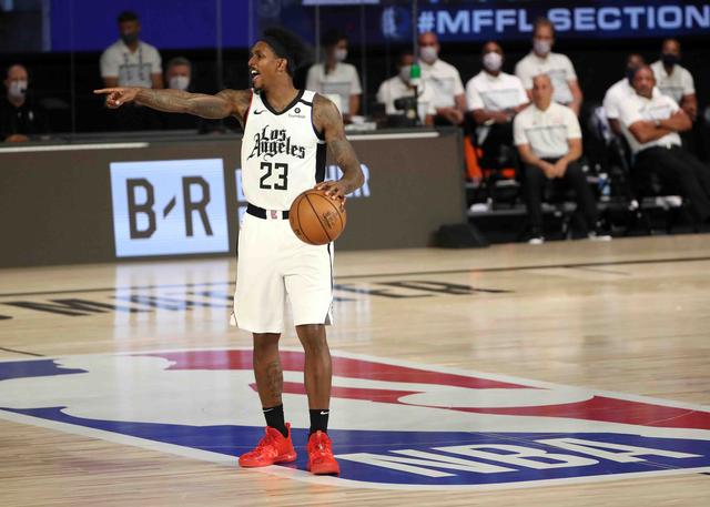 比赛场上 比赛场上