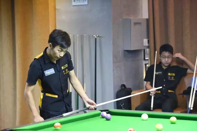 球竞争的阶 球竞争的阶