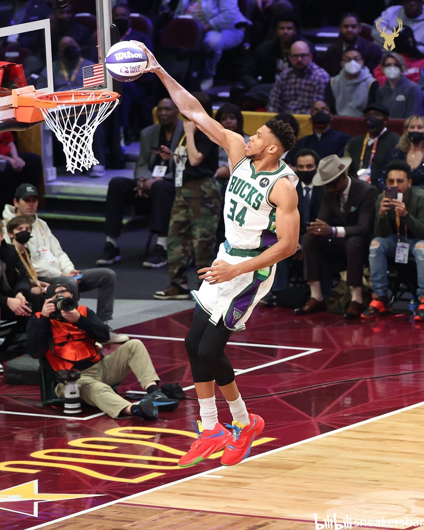 东契奇在三 东契奇在三